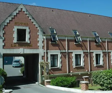 Cit'hotel - Le Cedre ノワイヨン