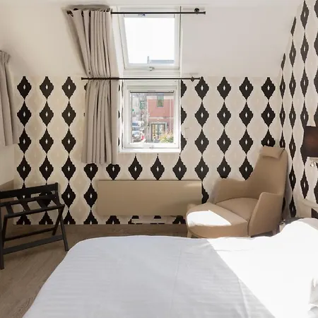 Cit'hotel - Le Cedre מלון נויון