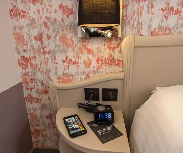 Cit'hotel - Le Cèdre 3* Noyon