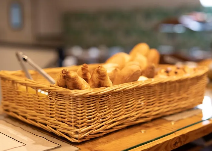 Hotel Cit'hotel - Le Cèdre Noyon