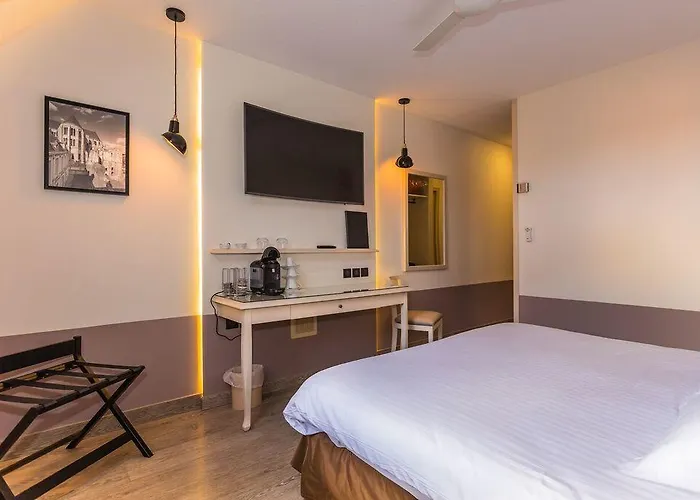 Cit'hotel - Le Cèdre Hotel Noyon